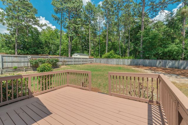 137 Swallow Lake Drive, North Augusta, SC 29841