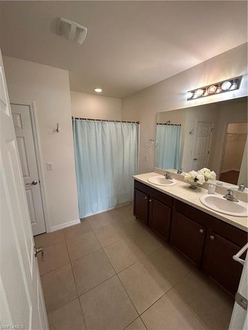 10531 Canal Brook LN, Lehigh Acres, FL 33936