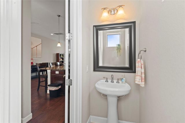 2818 Polk Street, Houston, TX 77003