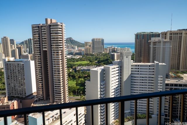 411 Hobron Lane 3407, Honolulu, HI 96815
