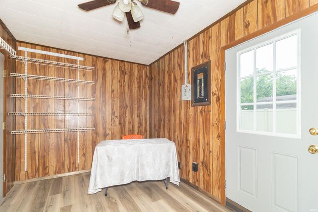 2208 E Siretta Lane, Muncie, IN 47303