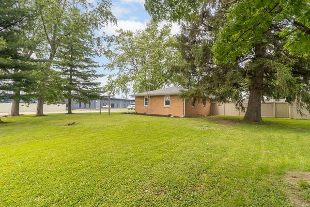 2208 E Siretta Lane, Muncie, IN 47303