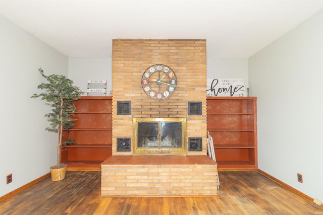 2208 E Siretta Lane, Muncie, IN 47303