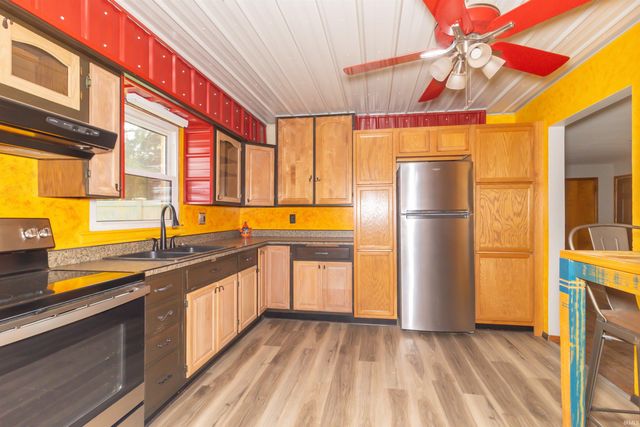 2208 E Siretta Lane, Muncie, IN 47303