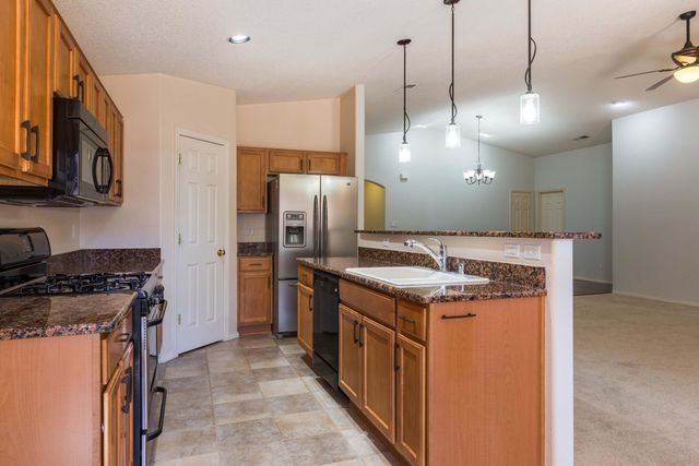 7608 Brianne Avenue NW, Albuquerque, NM 87114