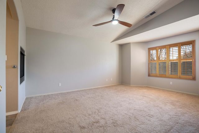 7608 Brianne Avenue NW, Albuquerque, NM 87114