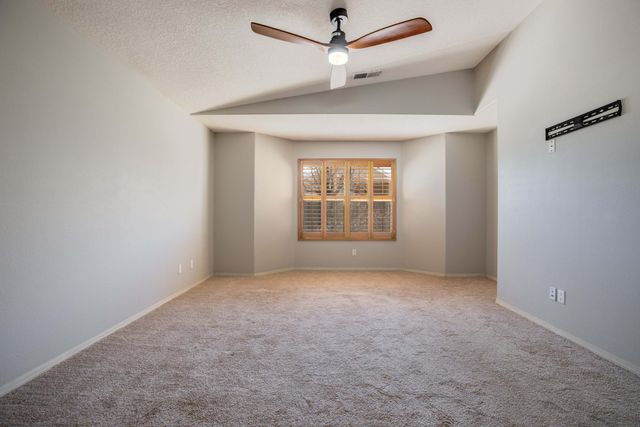 7608 Brianne Avenue NW, Albuquerque, NM 87114