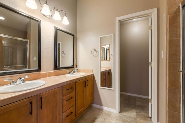 7608 Brianne Avenue NW, Albuquerque, NM 87114