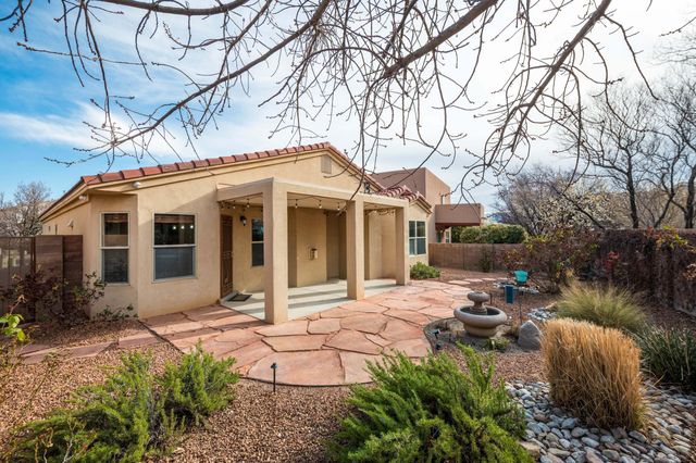 7608 Brianne Avenue NW, Albuquerque, NM 87114