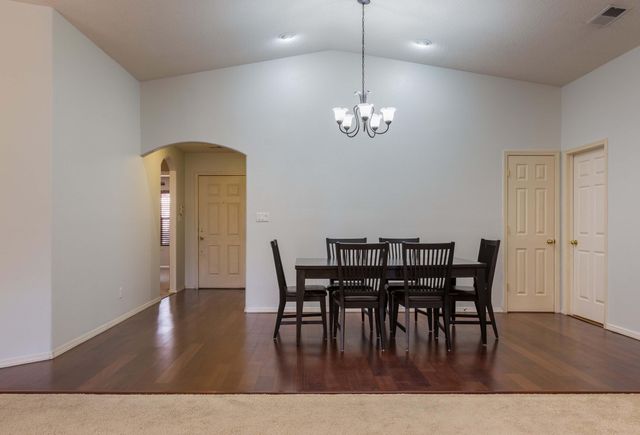 7608 Brianne Avenue NW, Albuquerque, NM 87114