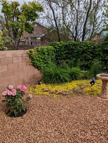 7608 Brianne Avenue NW, Albuquerque, NM 87114