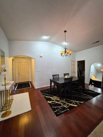 7608 Brianne Avenue NW, Albuquerque, NM 87114
