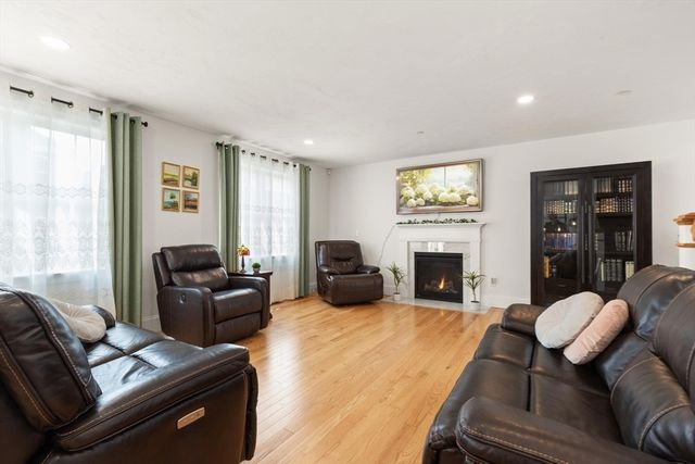 45 Douglas St, Weymouth, MA 02190