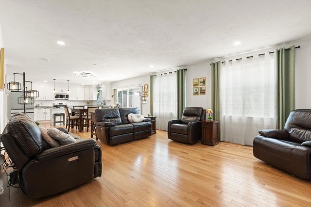 45 Douglas St, Weymouth, MA 02190
