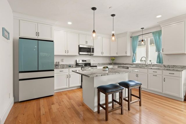 45 Douglas St, Weymouth, MA 02190