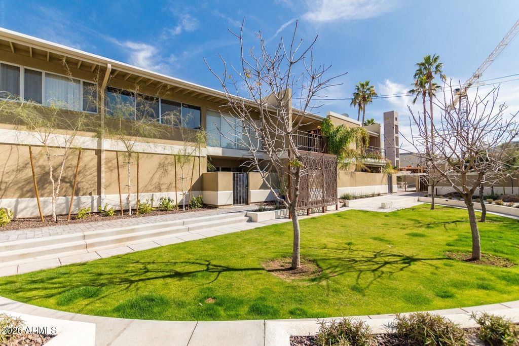 2233 E HIGHLAND Avenue 138, Phoenix, AZ 85016 — exterior