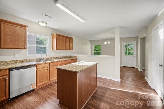 2021 Sonoma Valley Drive, Charlotte, NC 28214
