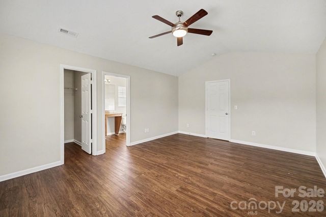 2021 Sonoma Valley Drive, Charlotte, NC 28214