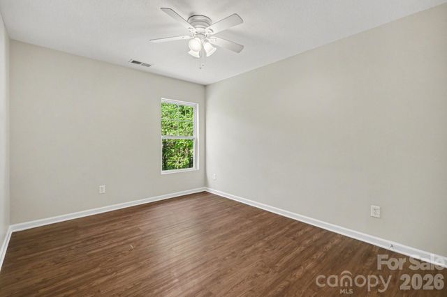 2021 Sonoma Valley Drive, Charlotte, NC 28214