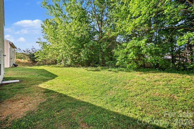 2021 Sonoma Valley Drive, Charlotte, NC 28214