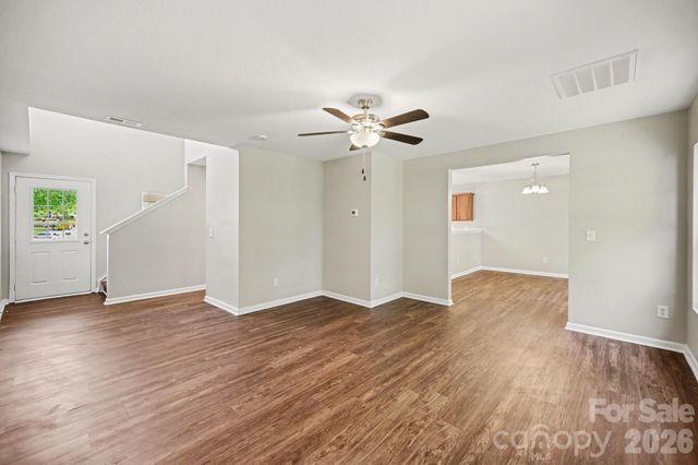 2021 Sonoma Valley Drive, Charlotte, NC 28214