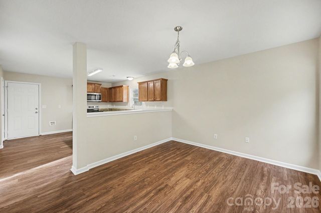 2021 Sonoma Valley Drive, Charlotte, NC 28214