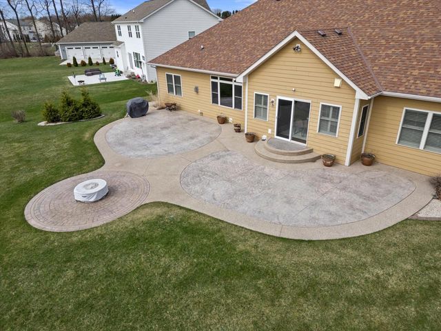 2757 Cornerstone WAY, Mount Pleasant, WI 53403