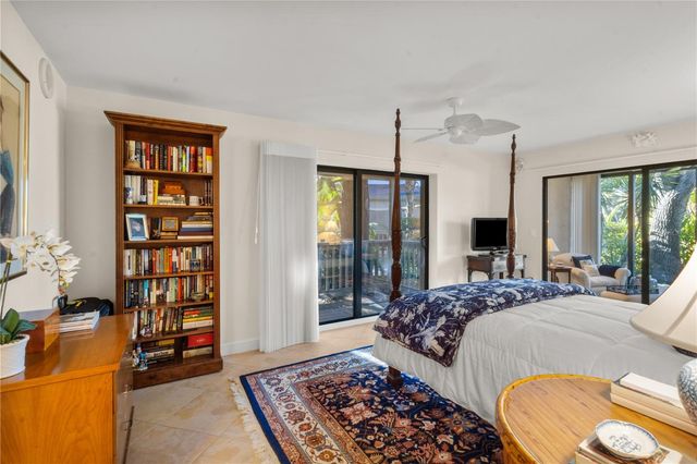 1633 BOATHOUSE CIRCLE 131, Sarasota, FL 34231