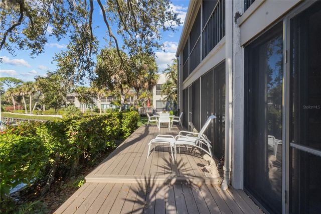 1633 BOATHOUSE CIRCLE 131, Sarasota, FL 34231