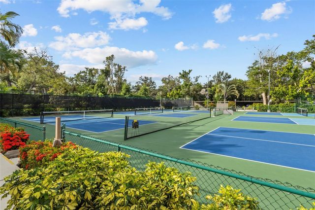 1633 BOATHOUSE CIRCLE 131, Sarasota, FL 34231