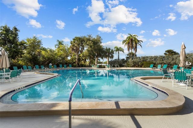 1633 BOATHOUSE CIRCLE 131, Sarasota, FL 34231