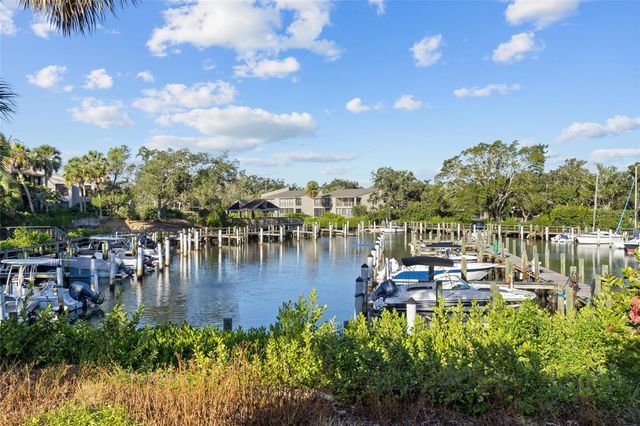 1633 BOATHOUSE CIRCLE 131, Sarasota, FL 34231