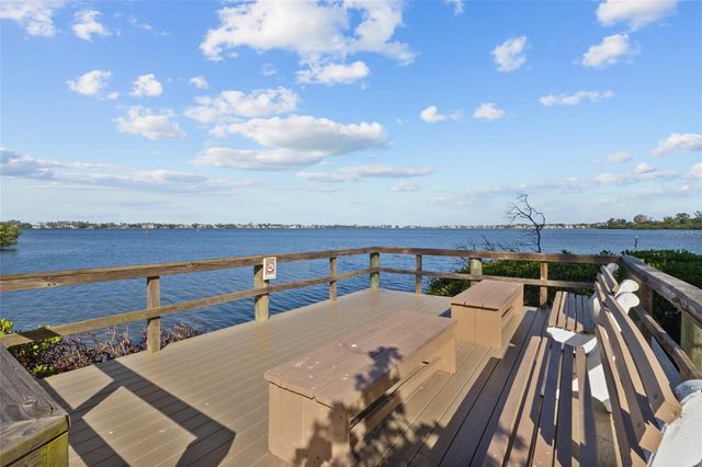 1633 BOATHOUSE CIRCLE 131, Sarasota, FL 34231