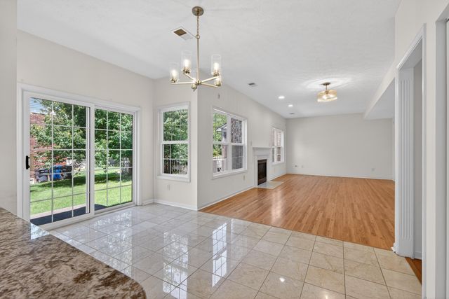 2097 Allegheny Way, Lexington, KY 40513