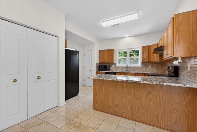 2097 Allegheny Way, Lexington, KY 40513