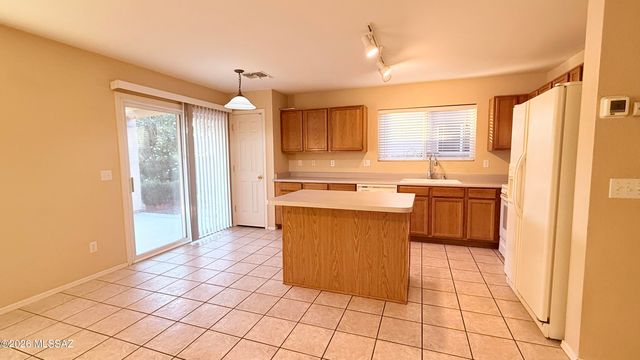 13183 N Tanner Robert, Oro Valley, AZ 85755