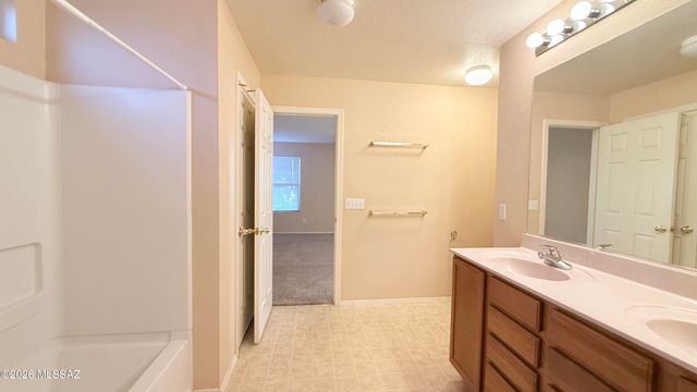 13183 N Tanner Robert, Oro Valley, AZ 85755