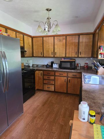 1511 W Berkeley Street, Springfield, MO 65807