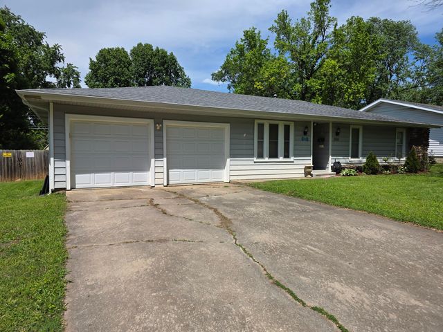 1511 W Berkeley Street, Springfield, MO 65807