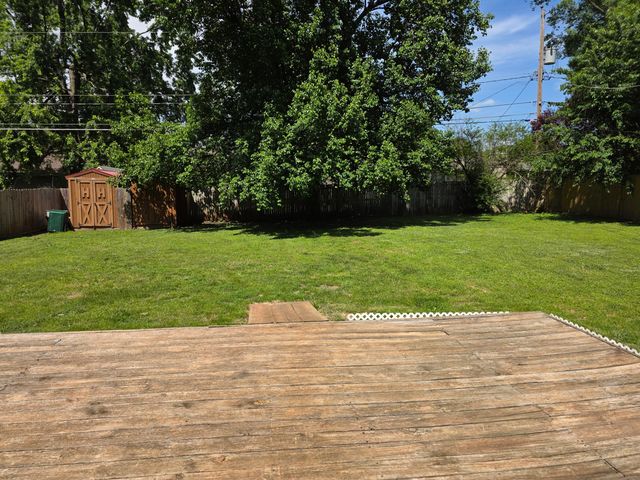 1511 W Berkeley Street, Springfield, MO 65807