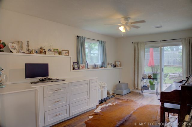 211 W 114th Court S, Jenks, OK 74037