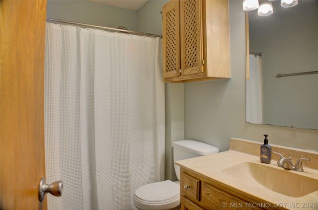 211 W 114th Court S, Jenks, OK 74037