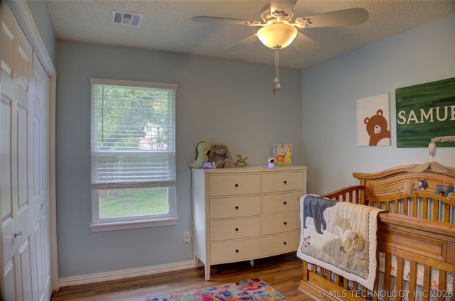 211 W 114th Court S, Jenks, OK 74037