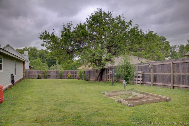 211 W 114th Court S, Jenks, OK 74037
