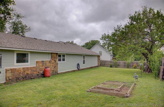 211 W 114th Court S, Jenks, OK 74037
