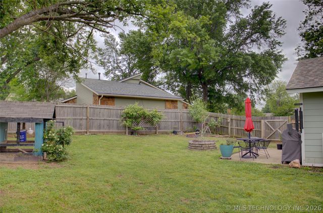 211 W 114th Court S, Jenks, OK 74037
