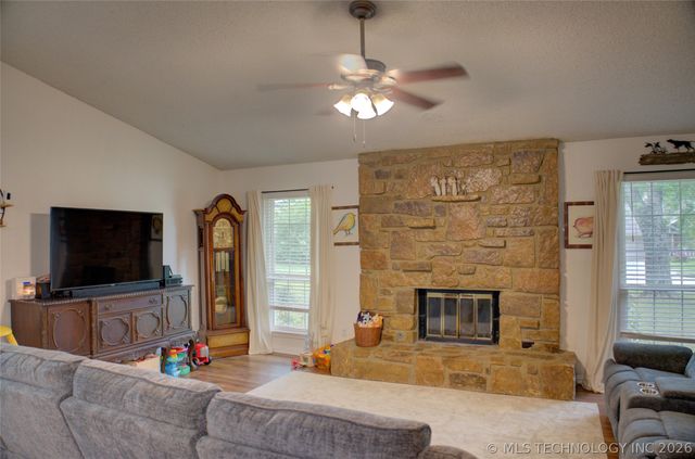 211 W 114th Court S, Jenks, OK 74037