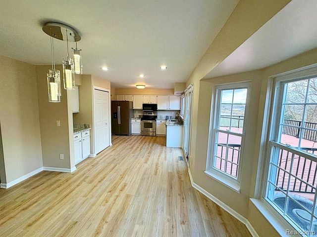 19479 Scenic Harbour Drive, Northville, MI 48167