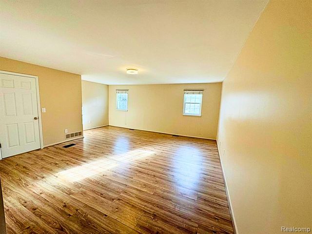 19479 Scenic Harbour Drive, Northville, MI 48167