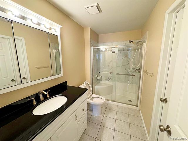 19479 Scenic Harbour Drive, Northville, MI 48167